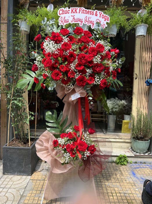 KỆ HOA CHÚC MỪNG