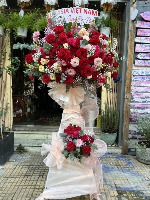 KỆ HOA CHÚC MỪNG